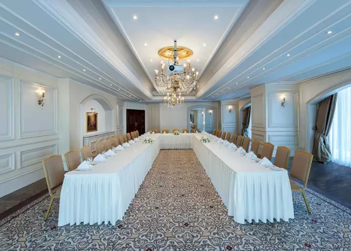 هتل الیت ورد تکسیم استانبولهتل الیت ورد تکسیم استانبول